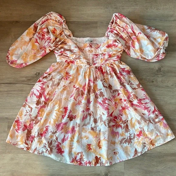 Abercrombie & Fitch Ruched Bodice Floral Puff Sleeve Mini Dress sz S - Picture 2 of 8